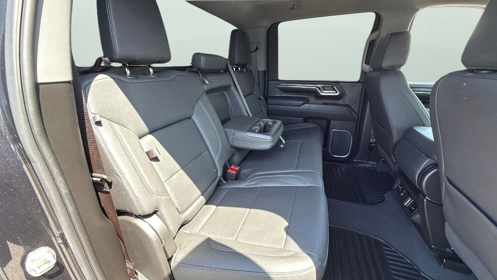 Used 2024 Chevrolet Silverado 2500 LTZ image 33