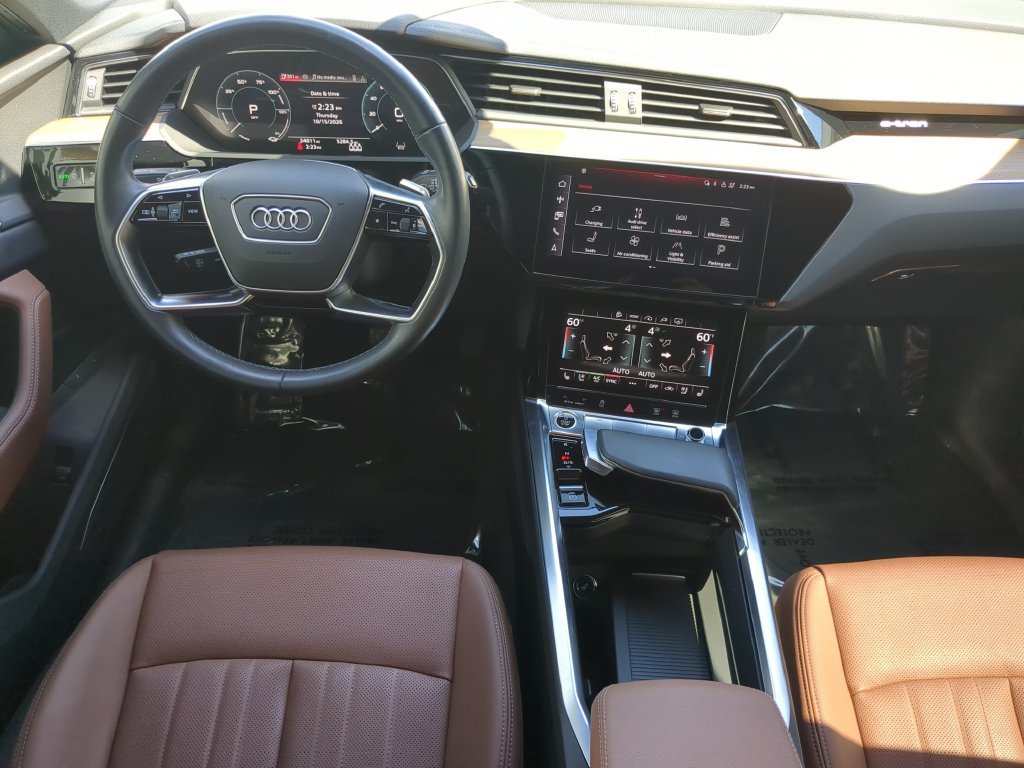 Used 2024 Audi Q8 e-tron Premium Plus w/ Premium Plus Package AWD/4WD image 14