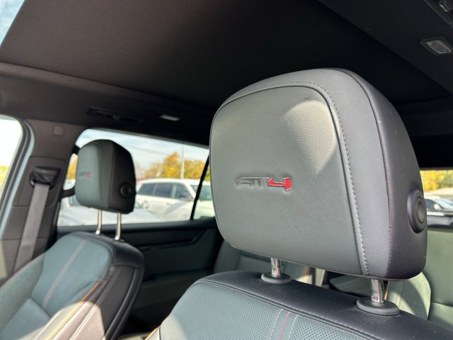 Used 2025 GMC Acadia AT4 w/ Luxury Package AWD/4WD image 35