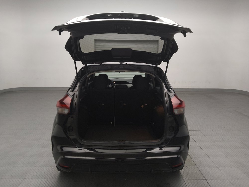 Used 2021 Nissan Kicks SV FWD image 29
