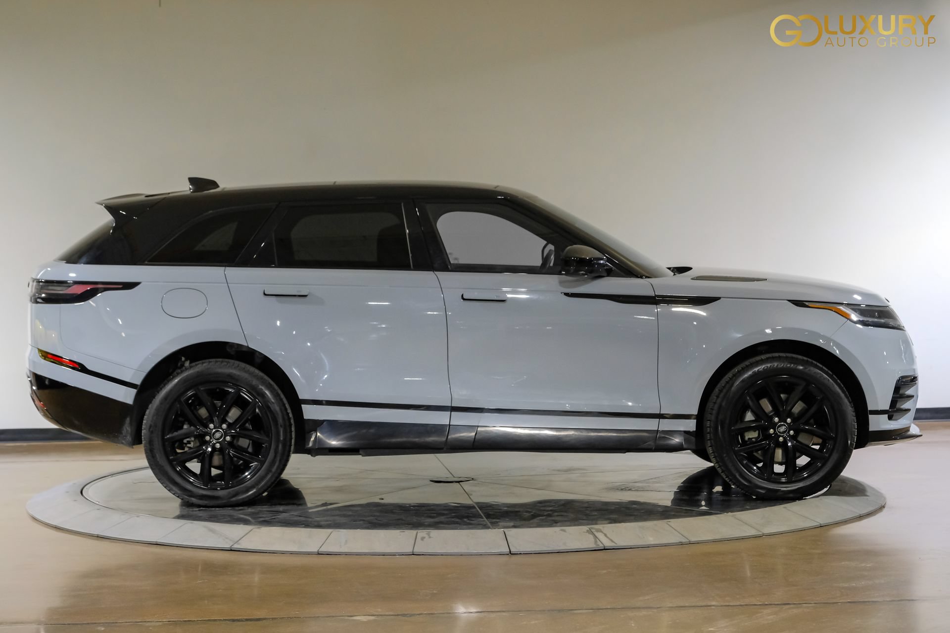 Used 2024 Land Rover Range Rover Velar Dynamic SE AWD/4WD image 9
