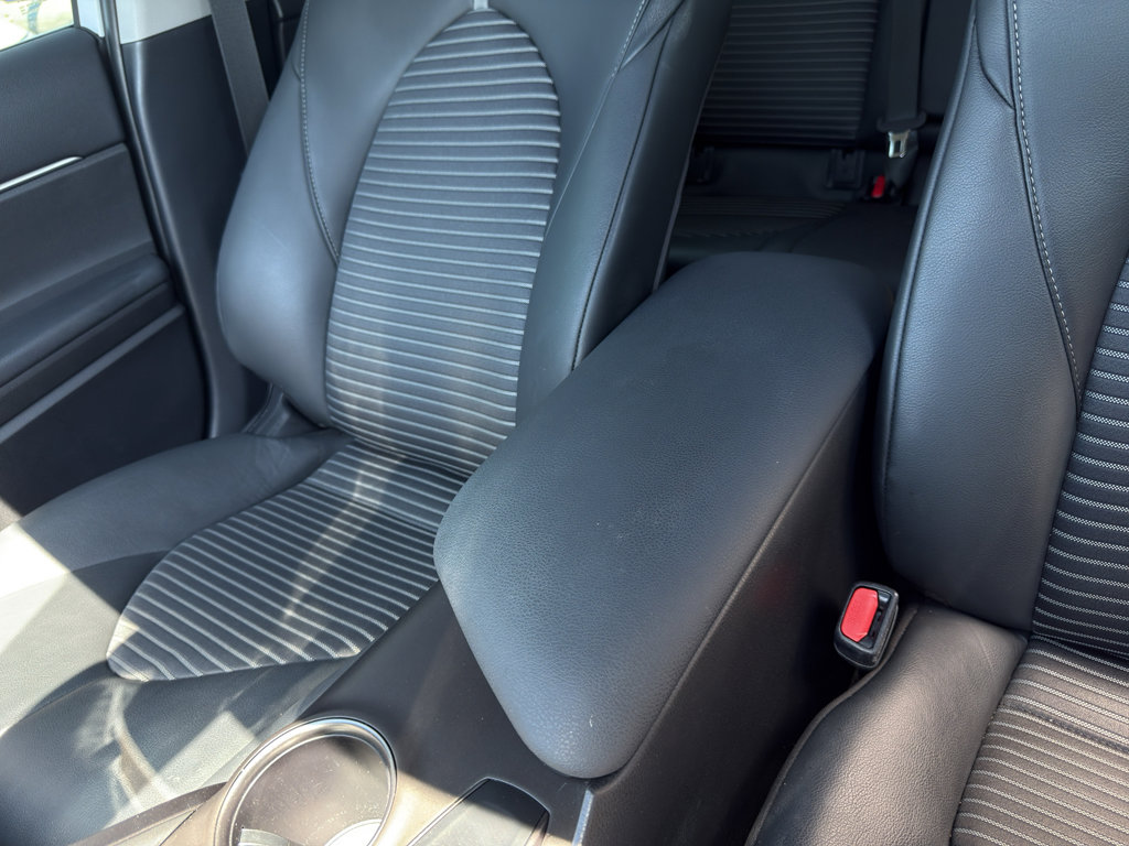 Used 2024 Toyota Camry SE FWD image 40