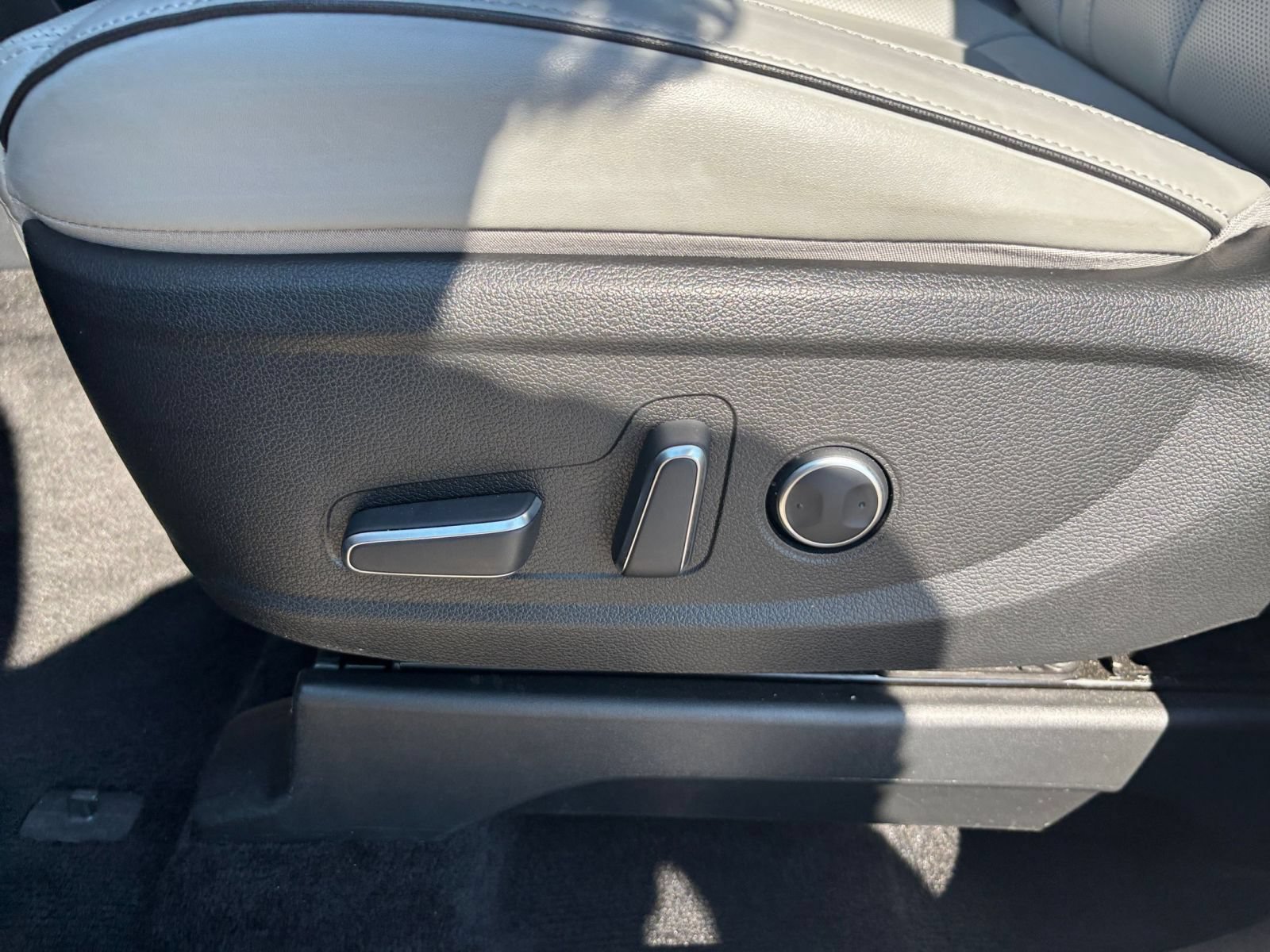 Used 2025 Hyundai Palisade SEL AWD/4WD image 23