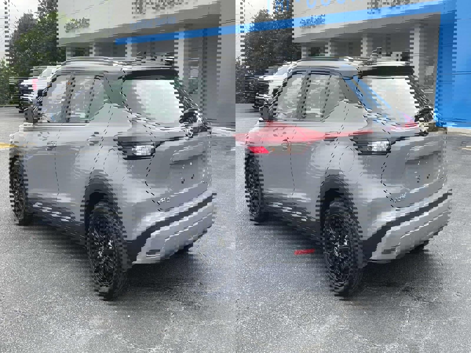 Used 2023 Nissan Kicks SR w/ SR Premium Package image 5