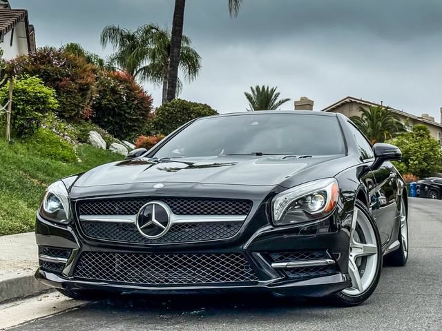 Used 2013 Mercedes-Benz SL 550 image 4