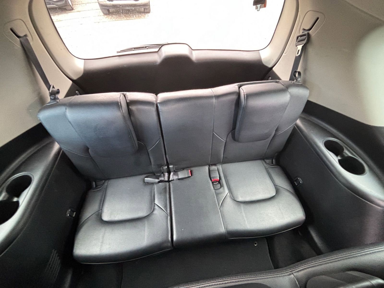 Used 2023 Nissan Armada SL image 30