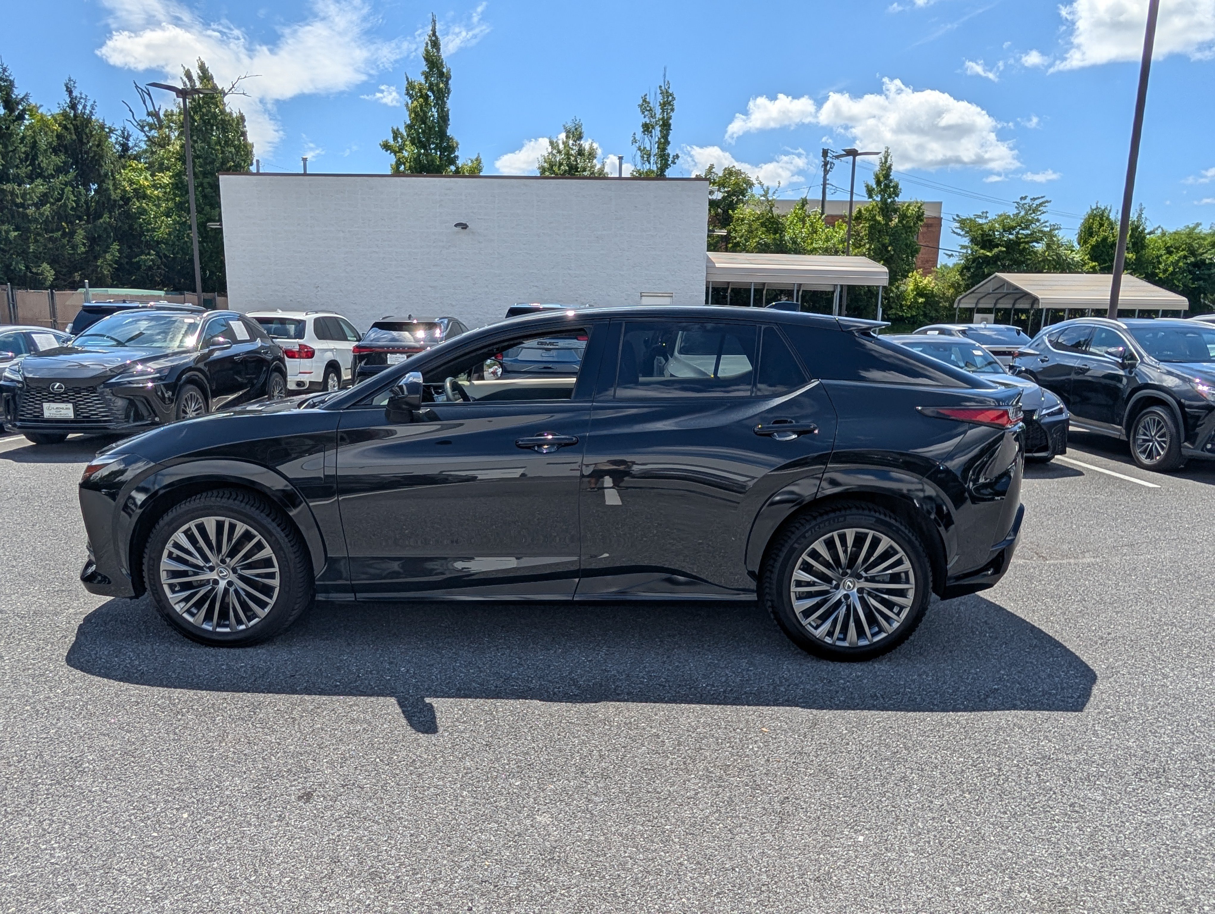 Certified 2023 Lexus RZ 450e Premium w/ Accessory Package (2T) AWD/4WD image 6