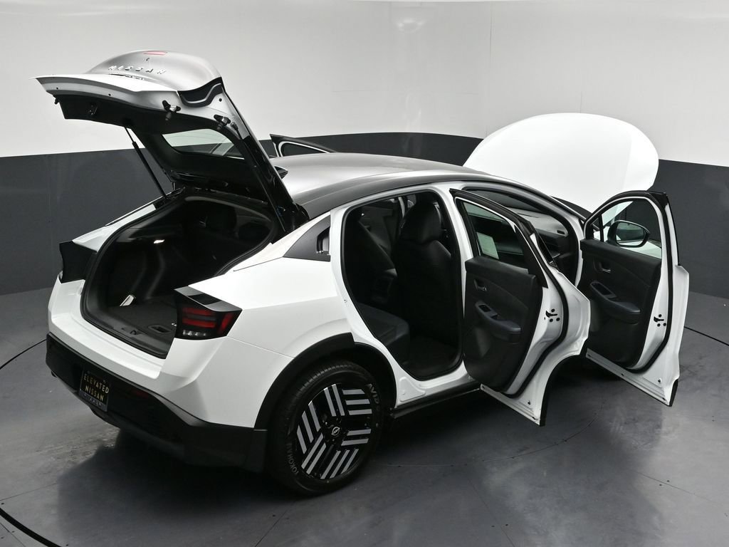 New 2026 Nissan Leaf SV+ w/ Floor Mat Package (SV+) image 35