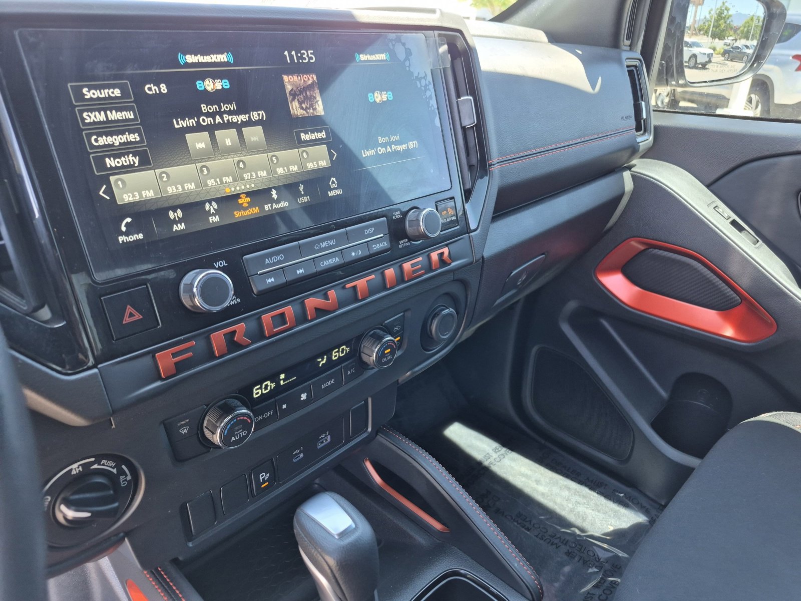 Used 2025 Nissan Frontier PRO-4X AWD/4WD image 11