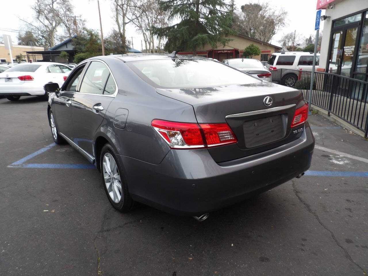 Used 2012 Lexus ES 350 FWD image 4