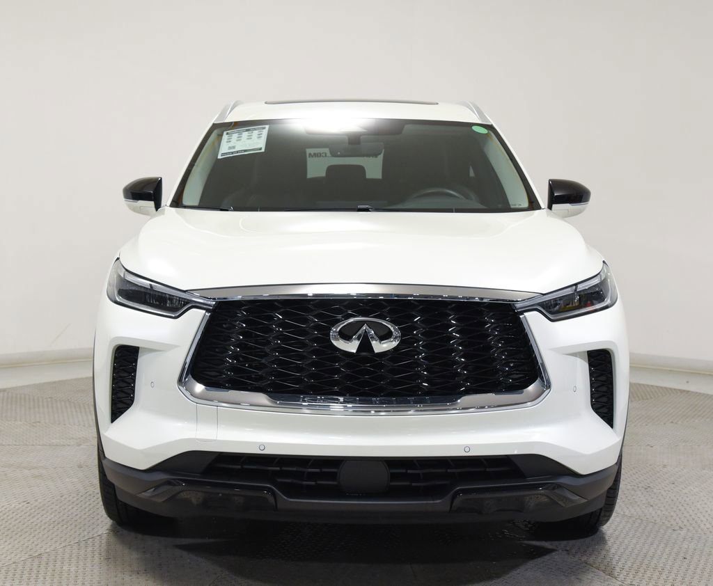 Used 2023 INFINITI QX60 Luxe w/ Cargo Package AWD/4WD image 3