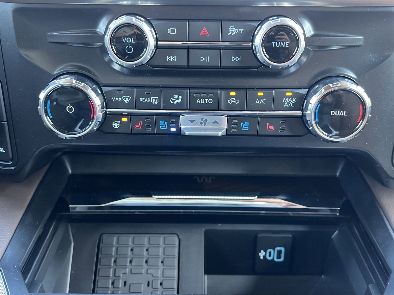 New 2026 Ford F350 King Ranch w/ Chrome Package image 9