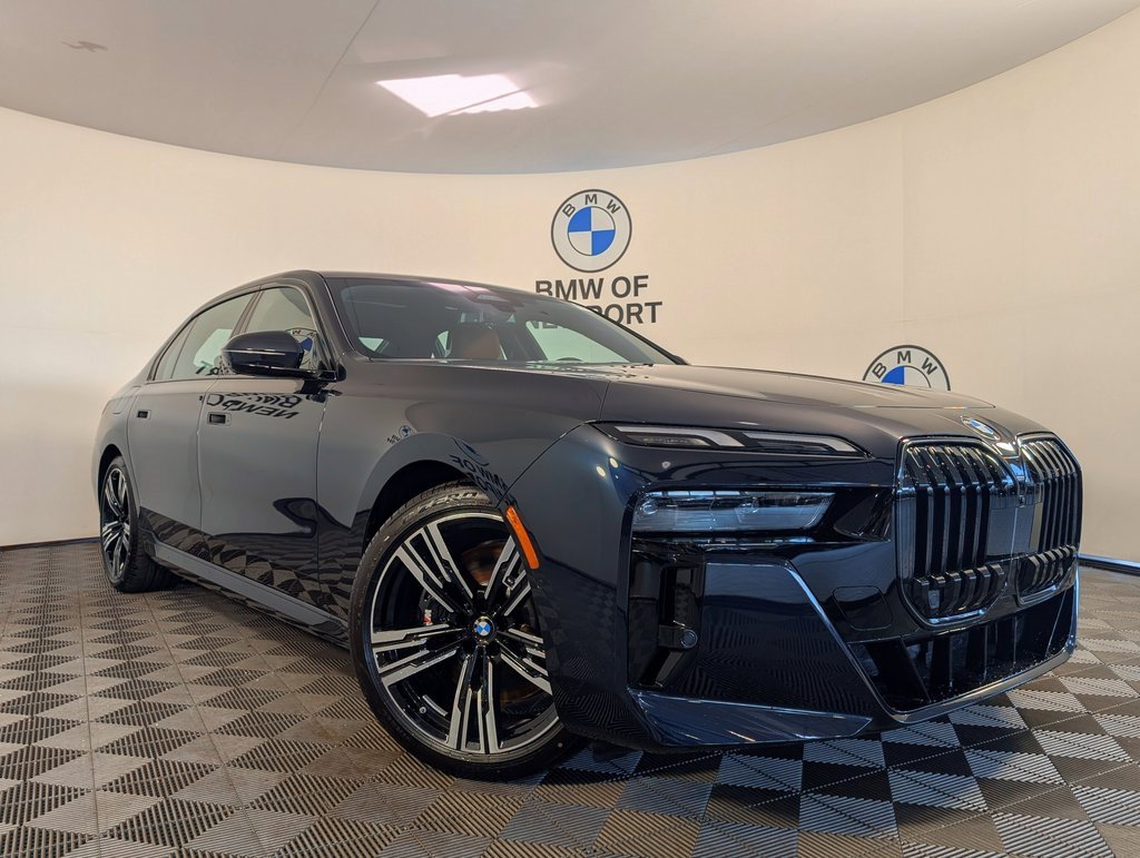 New 2026 BMW 740i xDrive w/ Premium Package image 3