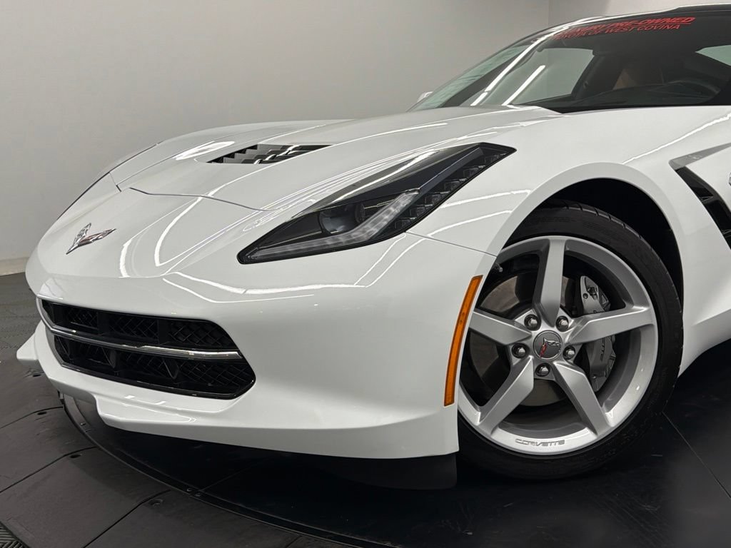 Used 2014 Chevrolet Corvette Stingray Coupe w/ 2LT Preferred Equipment Group RWD image 4