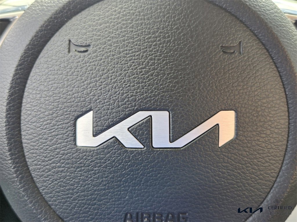 Certified 2022 Kia Forte LXS w/ LXS Technology Package image 29