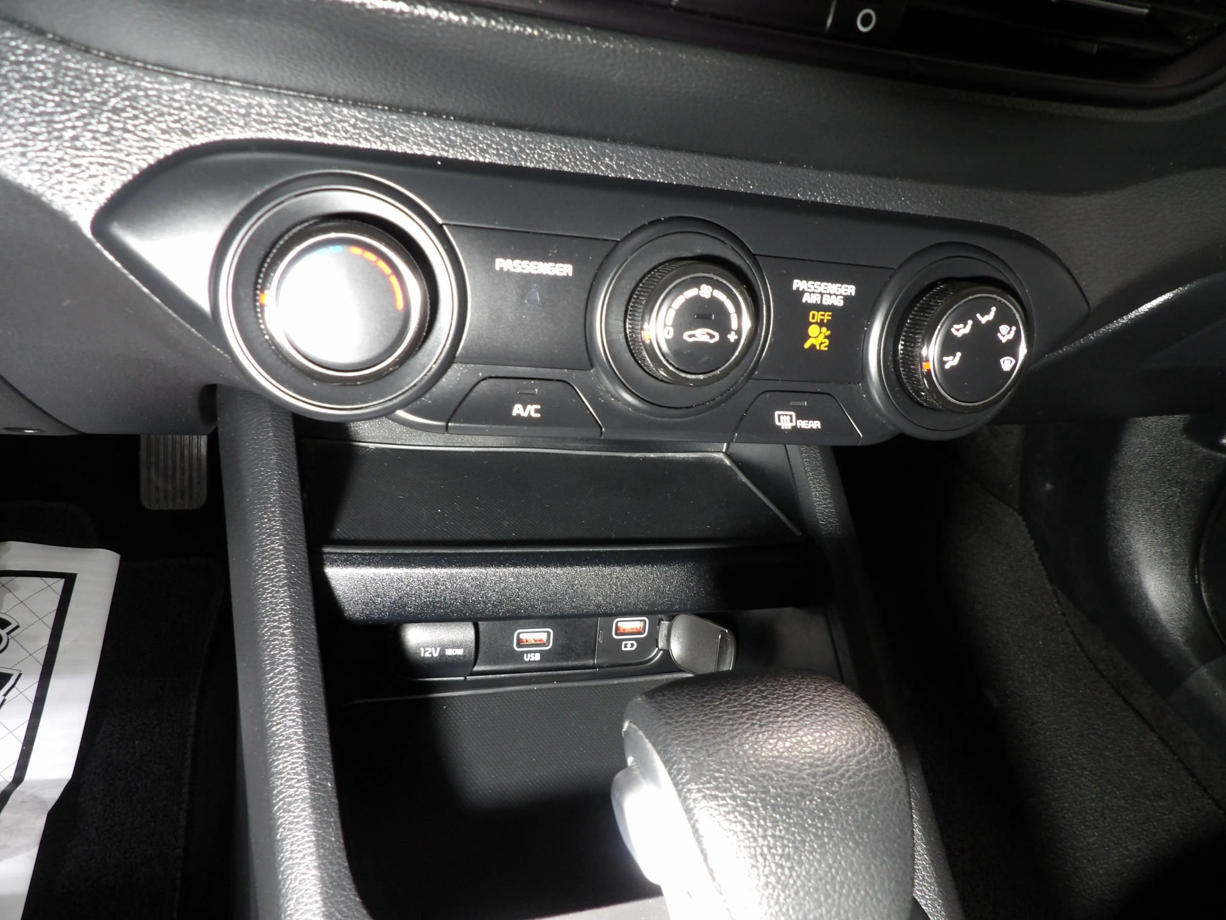 Used 2024 Kia Forte LXS FWD image 13