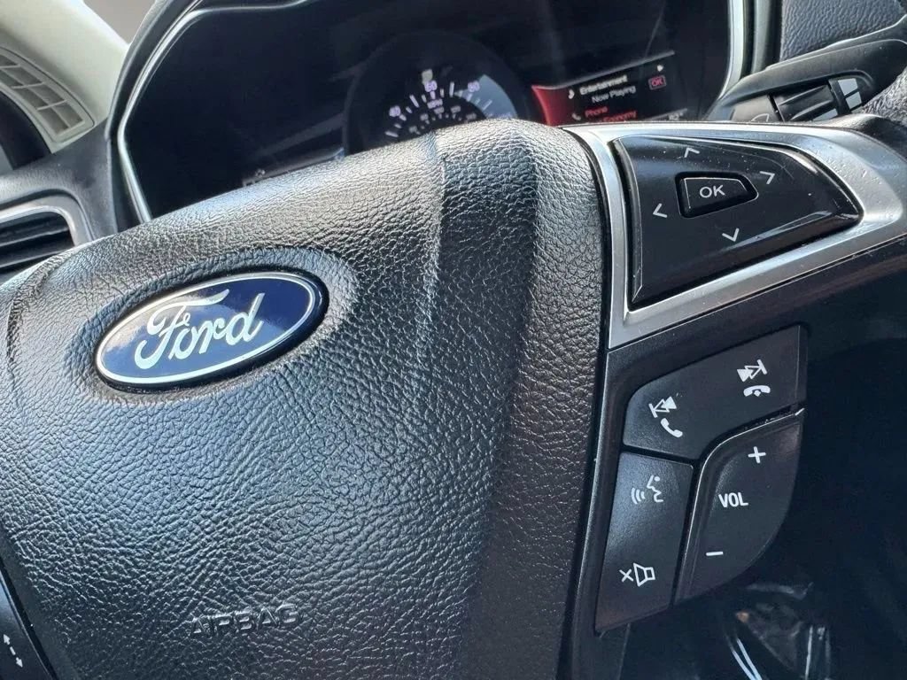 Used 2018 Ford Fusion SE w/ Equipment Group 602A FWD image 21