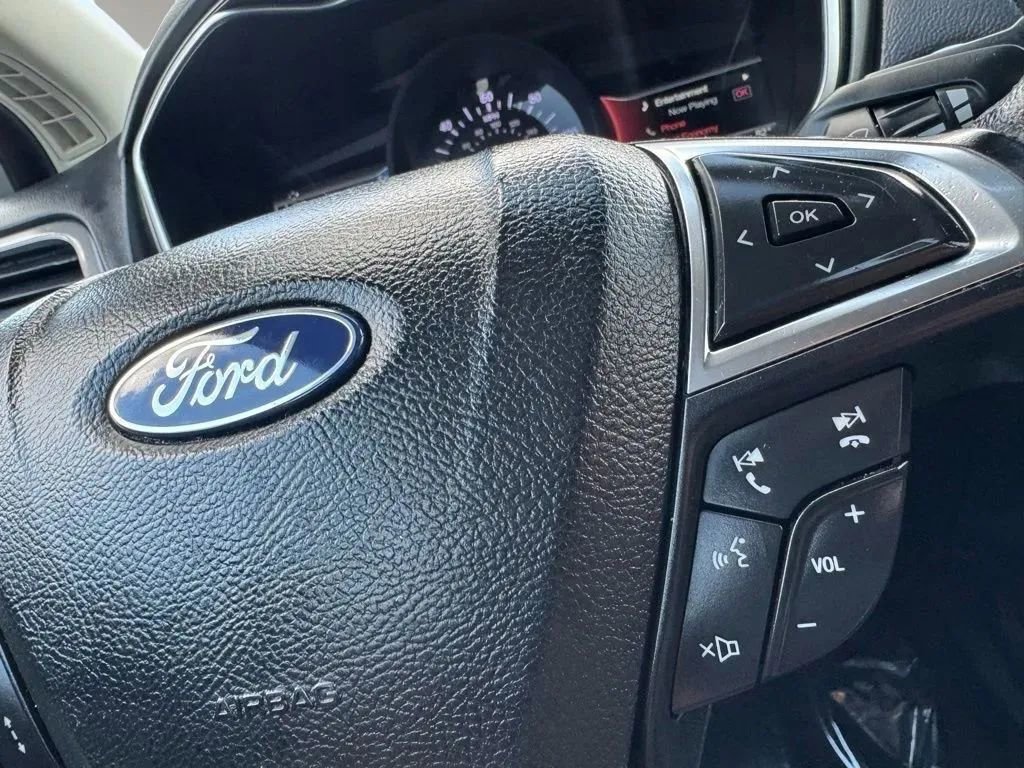 Used 2018 Ford Fusion SE w/ Equipment Group 602A FWD image 21
