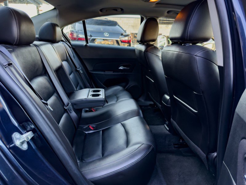 Used 2014 Chevrolet Cruze LT w/ RS Package image 27