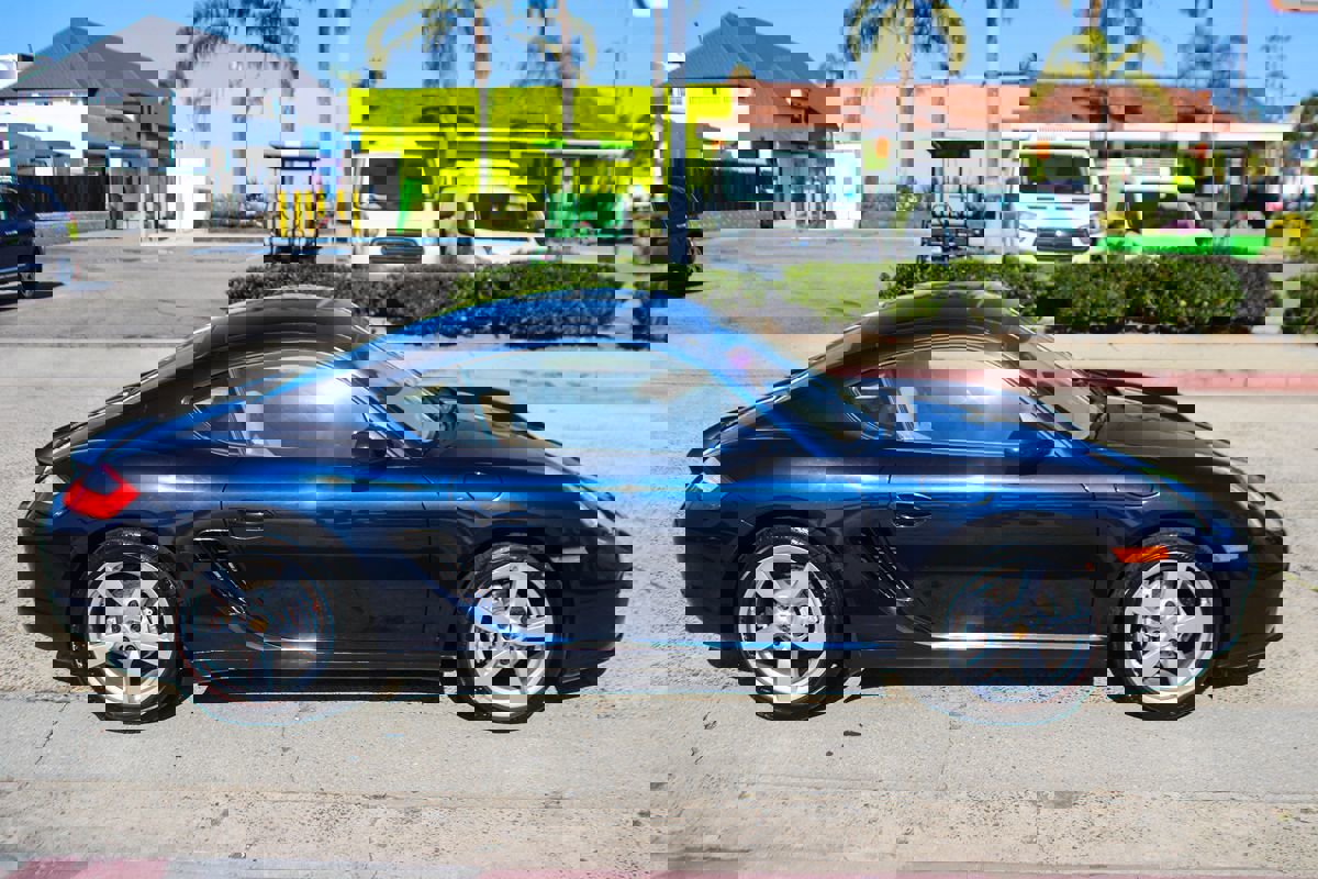 Used 2008 Porsche Cayman Coupe w/Preferred Pkg image 7