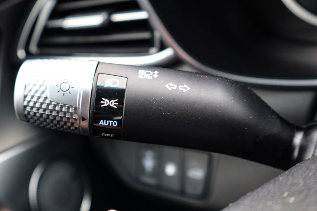 Used 2025 Genesis G70 2.5T w/ Sport Prestige Package image 27