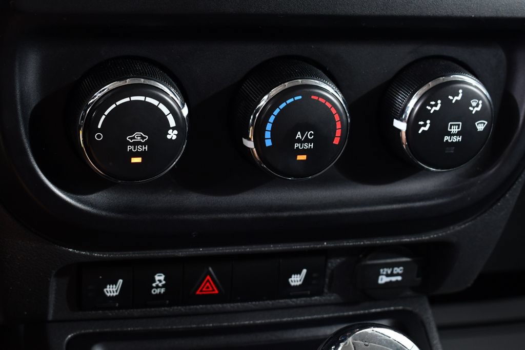 Used 2017 Jeep Patriot Latitude FWD image 29