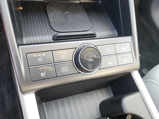 Used 2024 Hyundai Kona Limited AWD/4WD image 24