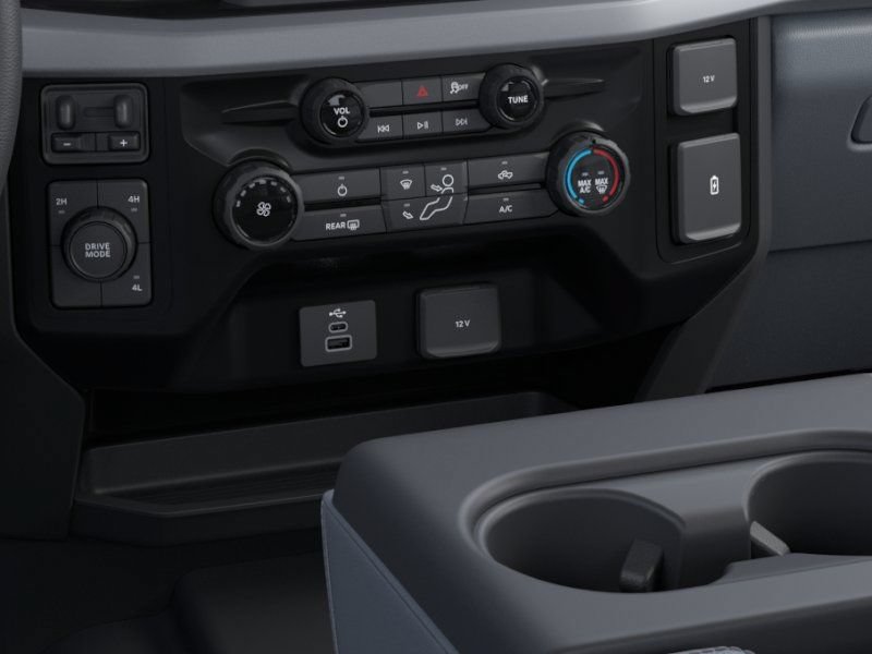 New 2026 Ford F550 4x4 Supercab Super Duty image 15