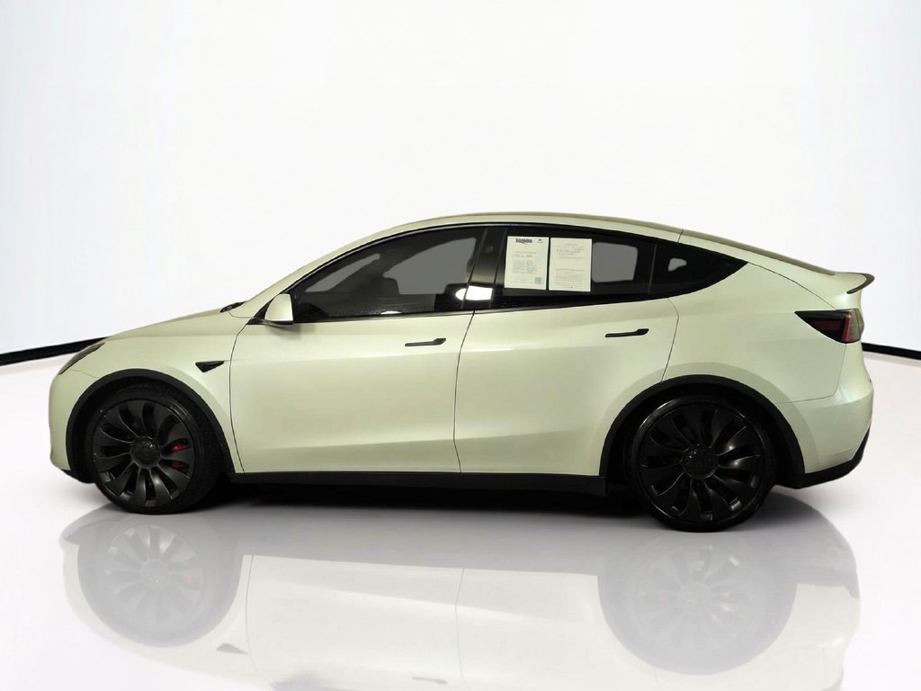 Used 2024 Tesla Model Y Performance AWD/4WD image 10