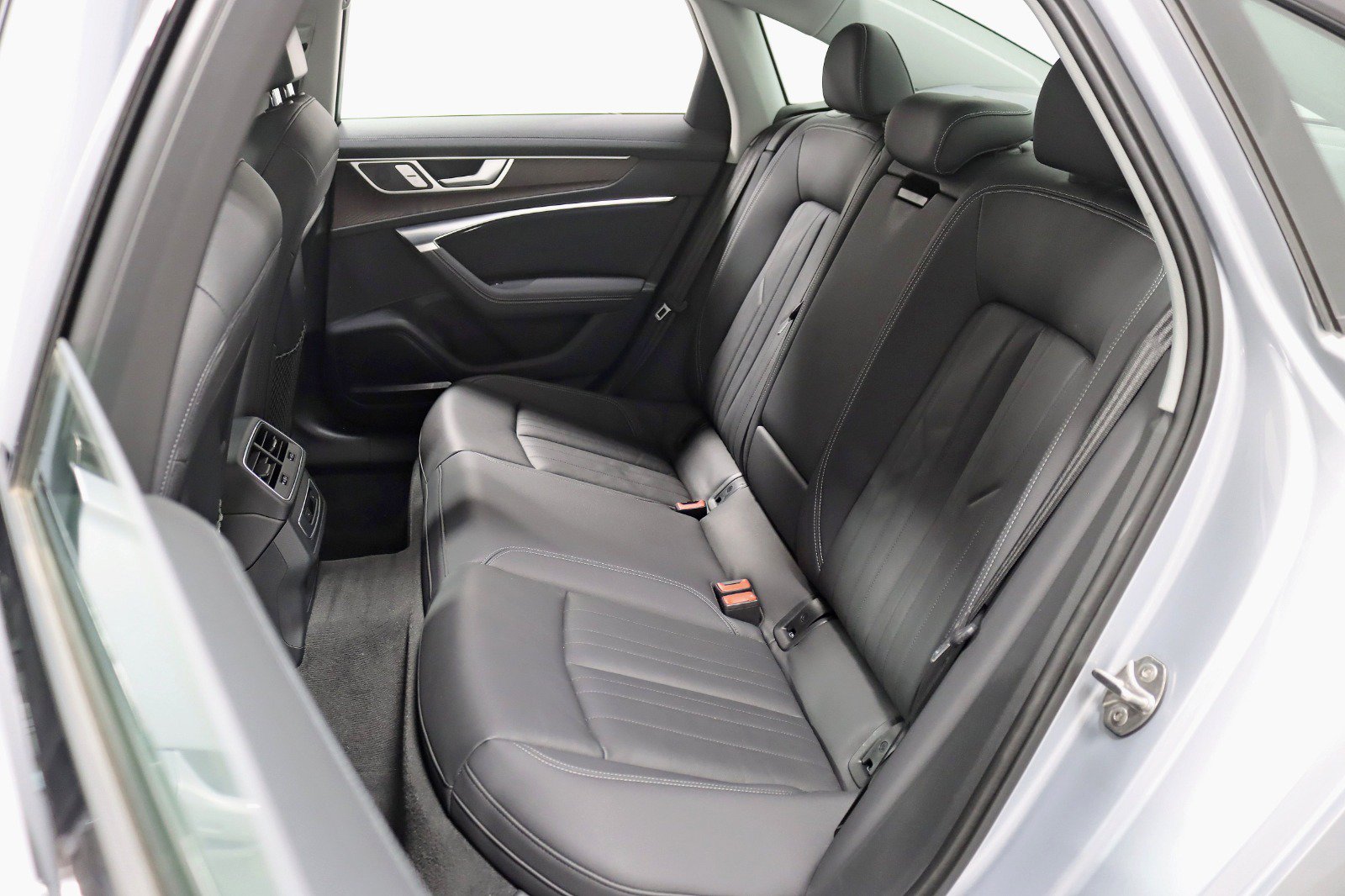 Used 2020 Audi A6 2.0T Premium Plus AWD/4WD image 29
