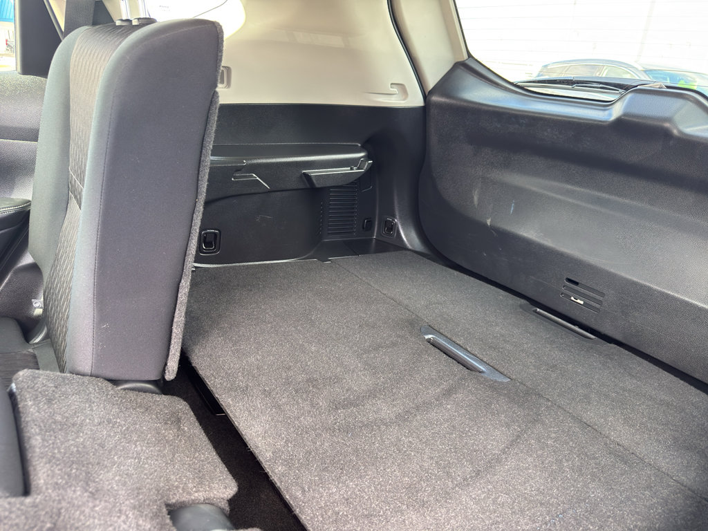 Used 2019 Nissan Rogue S w/ Special Edition Package image 34