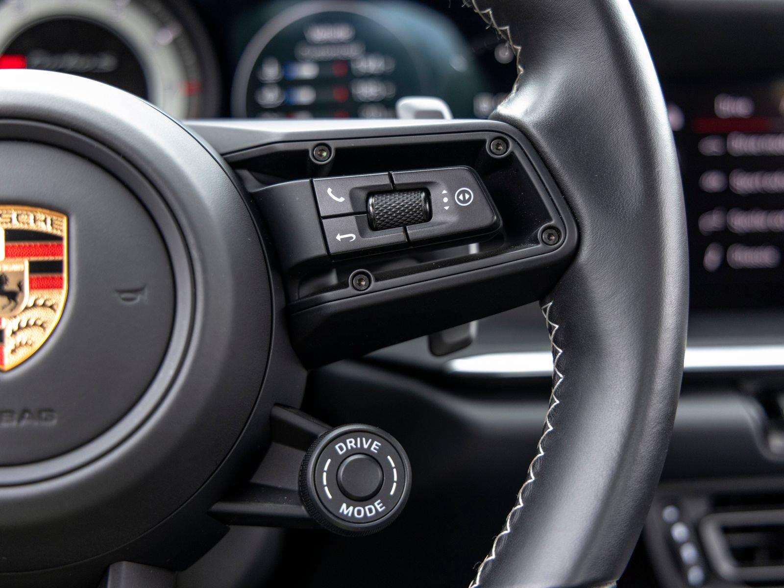 Certified 2025 Porsche 911 Turbo S AWD/4WD image 35