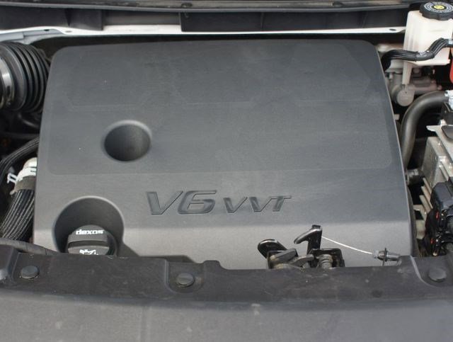 Used 2023 Chevrolet Traverse LT image 28