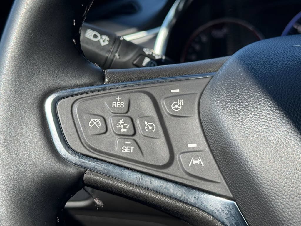 Used 2024 Chevrolet Malibu LT FWD image 25