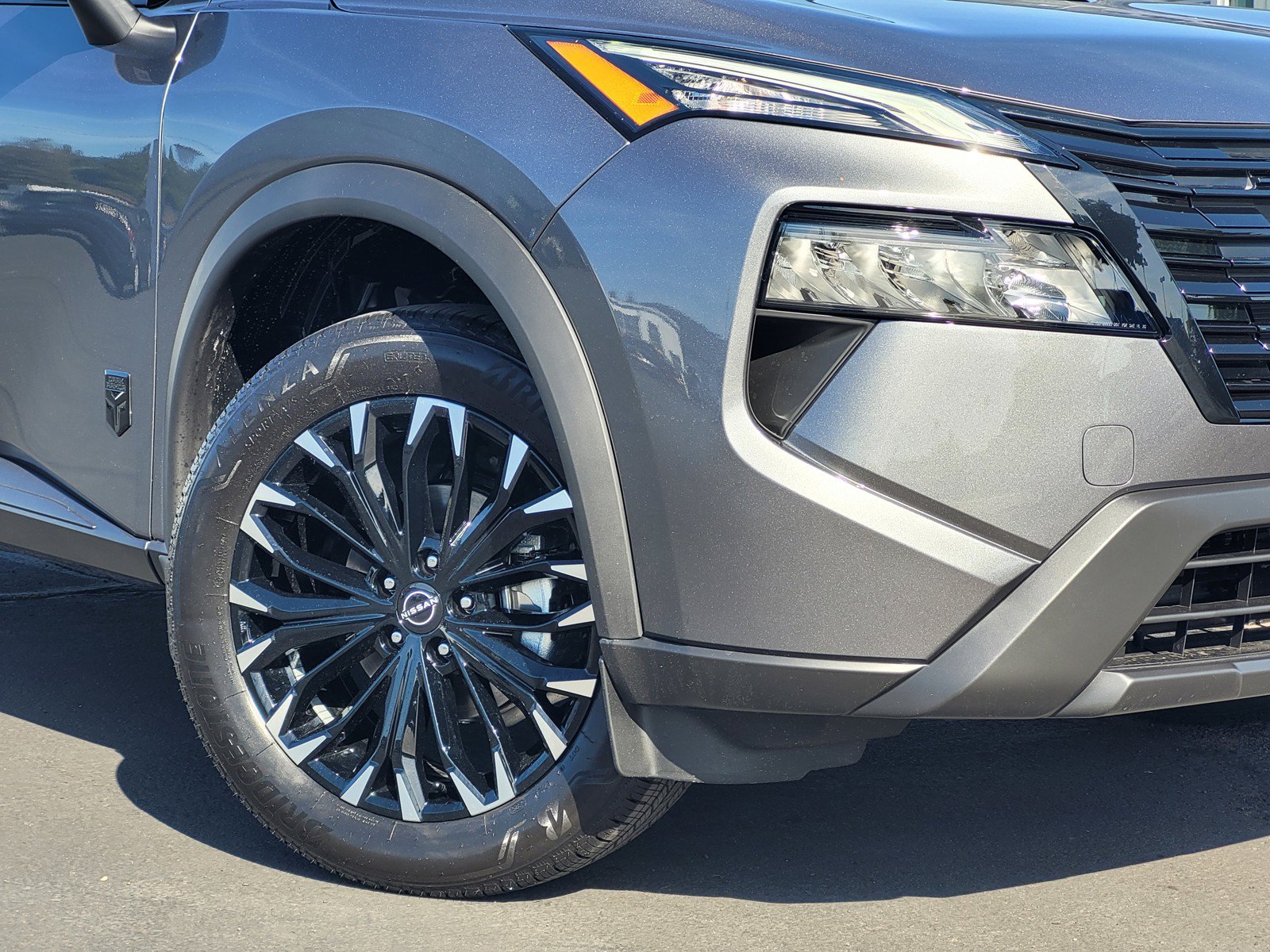 New 2026 Nissan Rogue Dark Armor FWD image 3