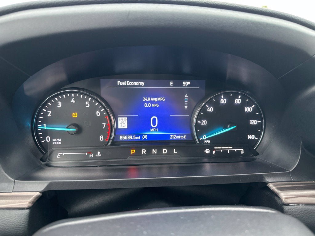 Certified 2021 Ford Explorer Limited w/ Equipment Group 301A AWD/4WD image 18