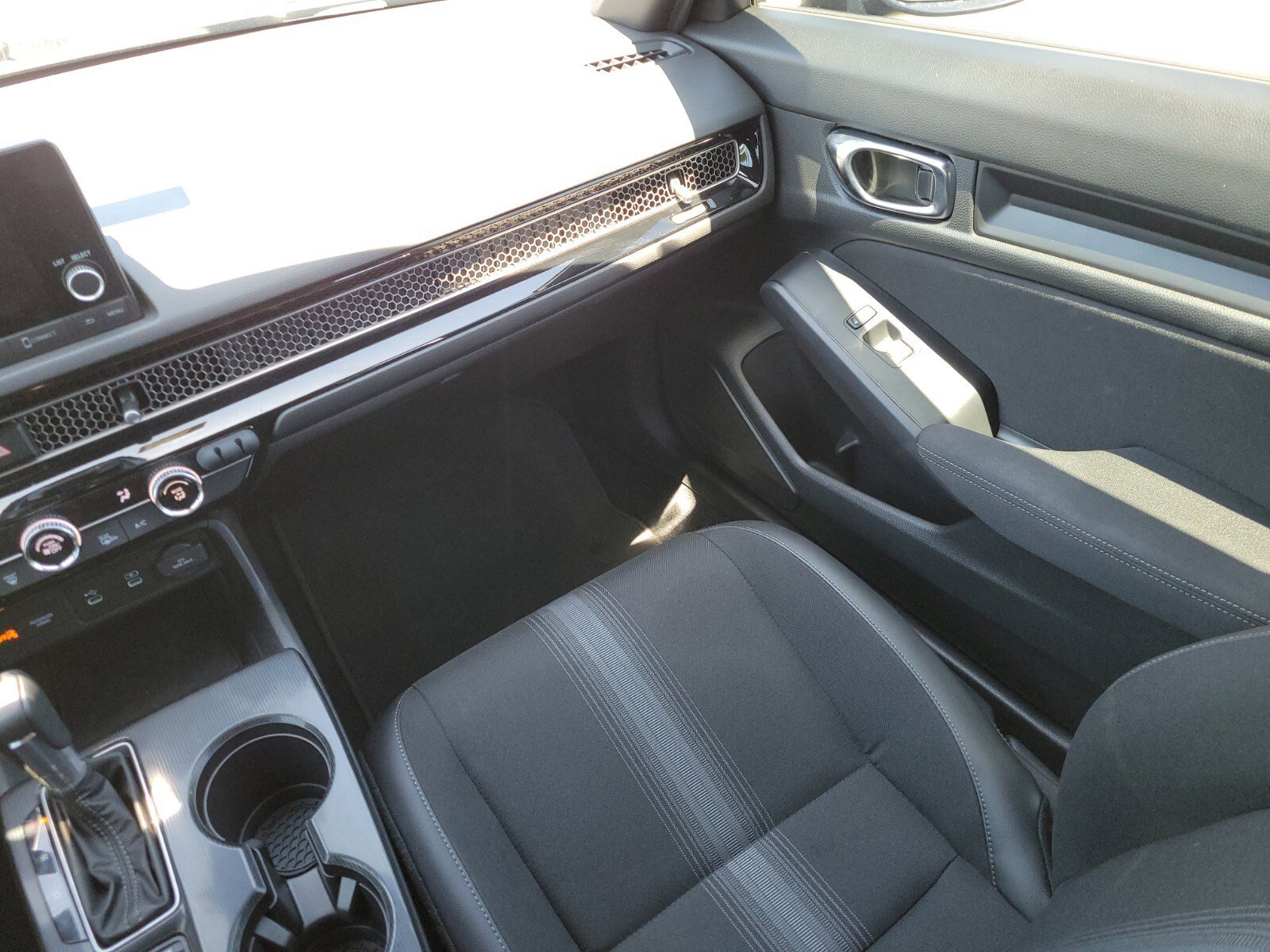 Used 2025 Honda Civic Sport image 16