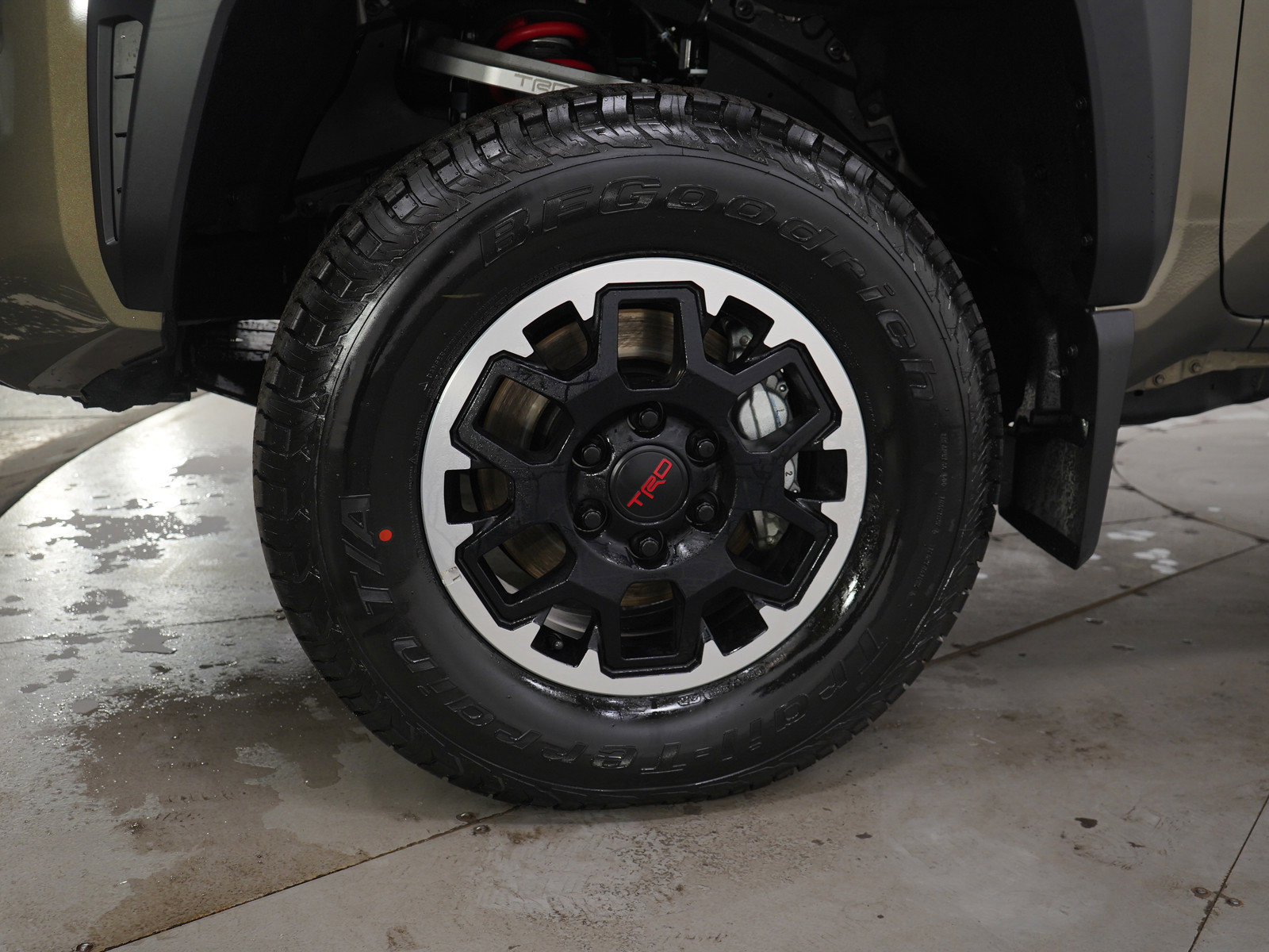 Used 2026 Toyota Tacoma TRD Off-Road w/ TRD Off Road Upgrade Package AWD/4WD image 25