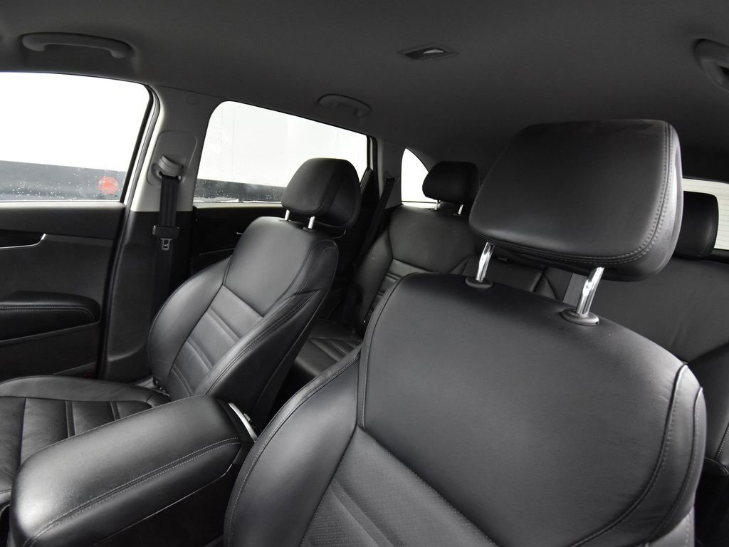 Used 2016 Kia Sorento EX image 14