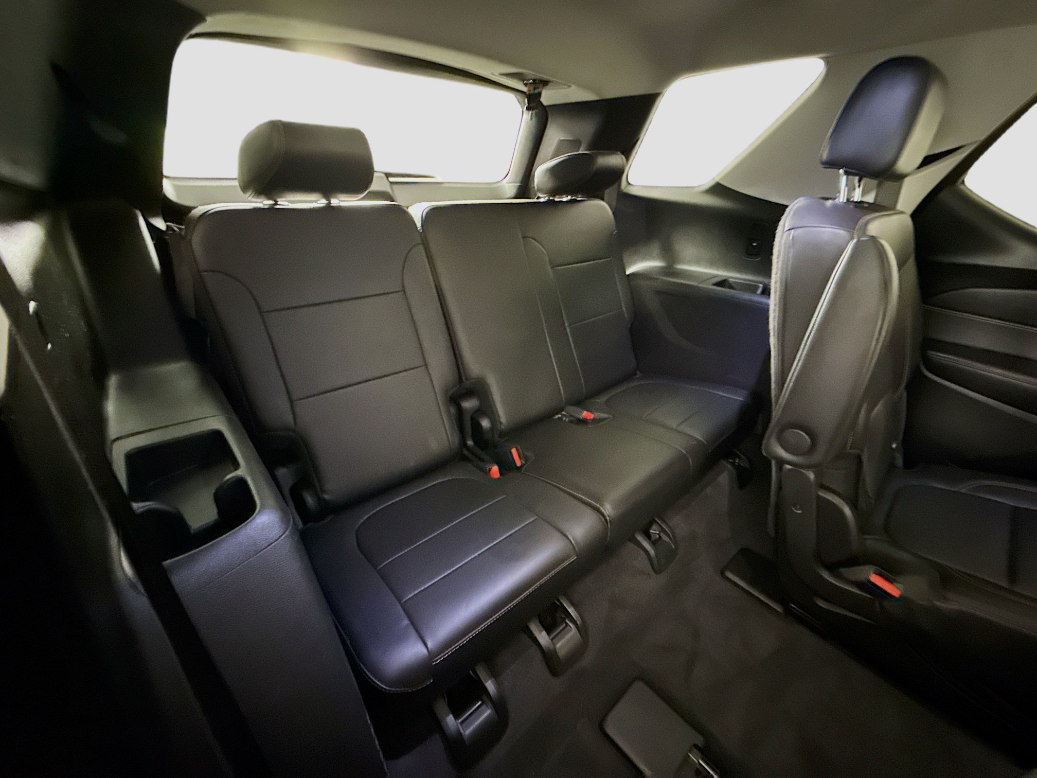 Used 2019 Chevrolet Traverse Premier w/ LPO, Blackout Package FWD image 45