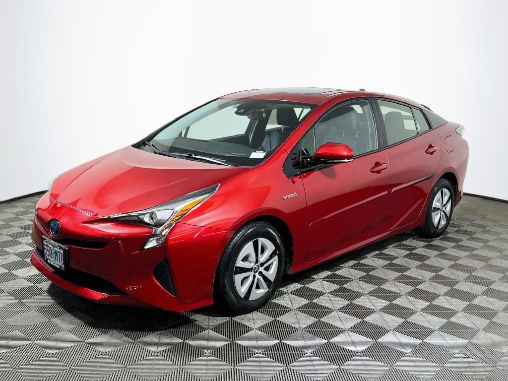 Used 2016 Toyota Prius Four w/ Advanced Technology Package FWD image 3
