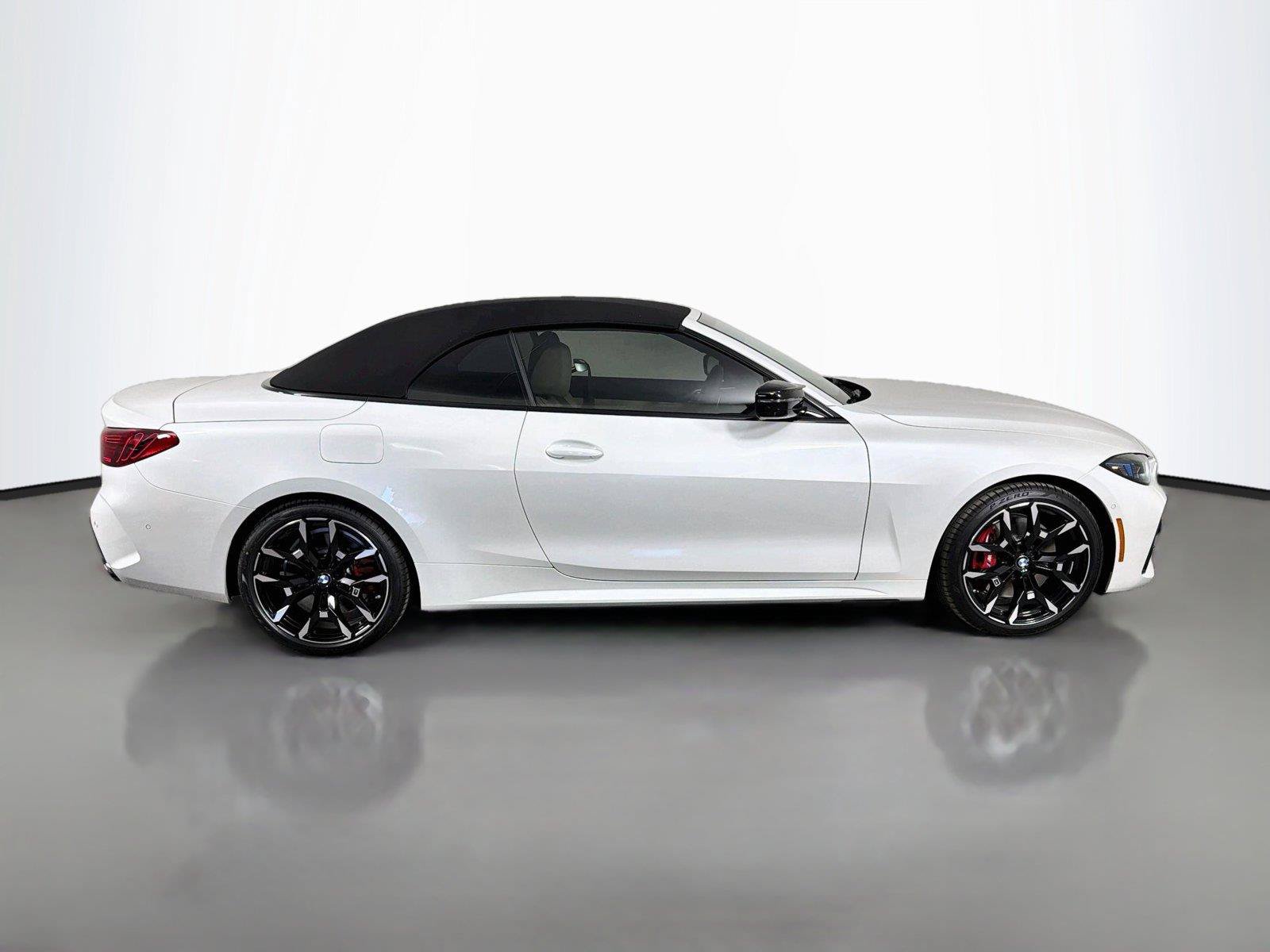 New 2027 BMW 440i xDrive Convertible w/ Premium Package AWD/4WD image 4