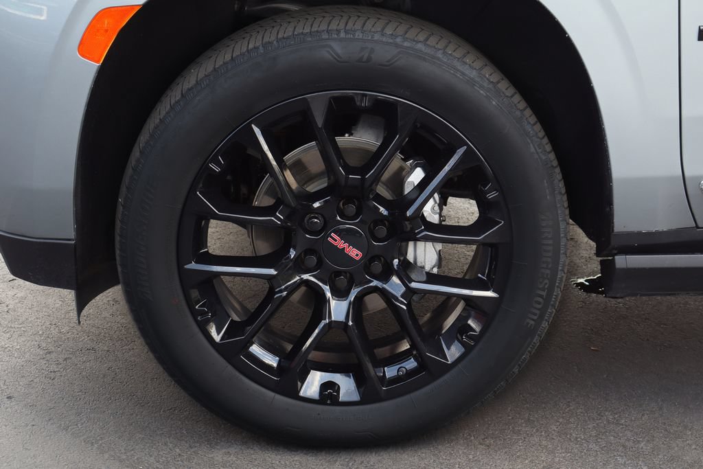 Certified 2024 GMC Yukon XL Denali AWD/4WD image 37