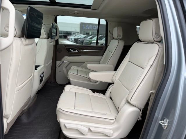 Used 2024 GMC Yukon XL Denali w/ Denali Reserve Package image 22