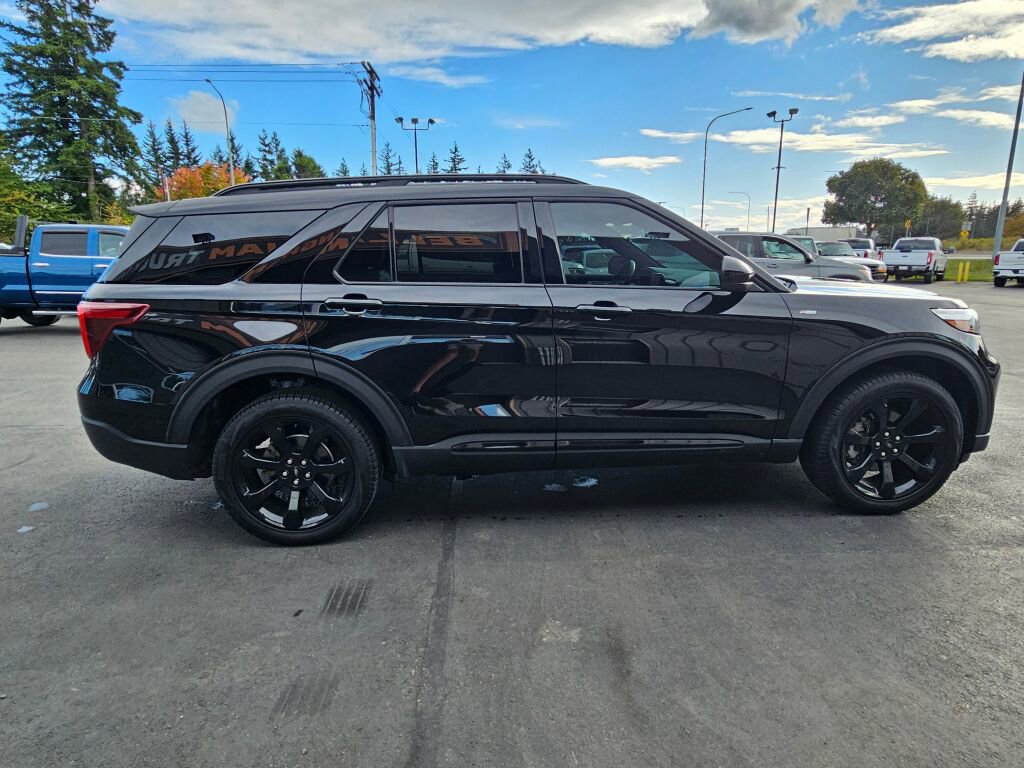 Used 2023 Ford Explorer ST-Line w/ Class IV Trailer Tow Package image 4