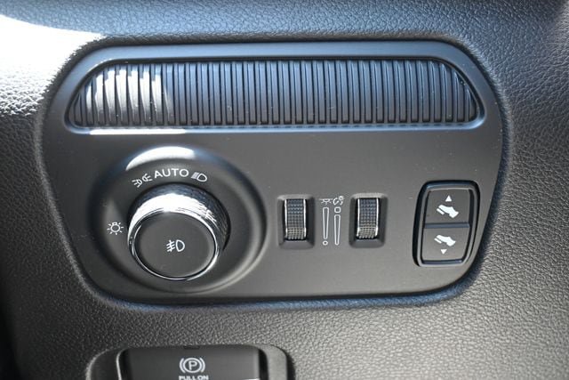 Used 2024 Jeep Wagoneer Series II AWD/4WD image 43
