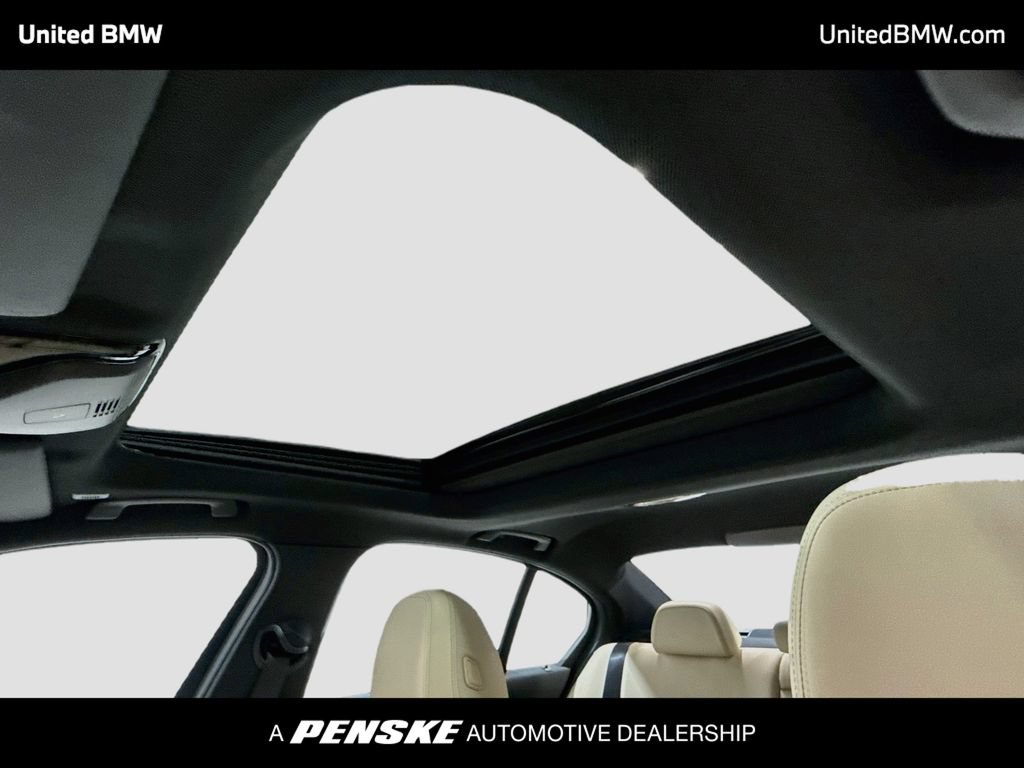 New 2026 BMW 330i Sedan w/ Premium Package RWD image 19