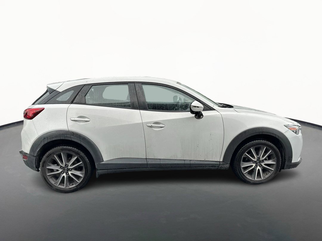Used 2018 MAZDA CX-3 Touring AWD/4WD image 2