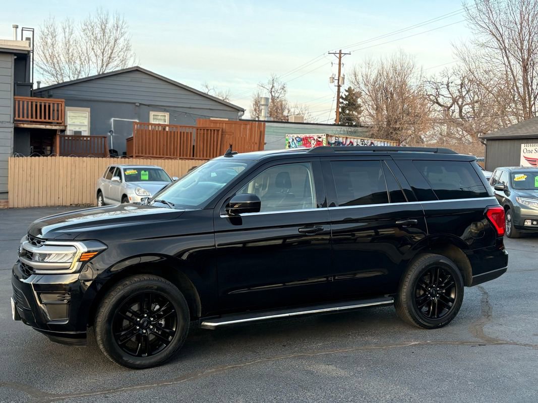 Used 2022 Ford Expedition XLT image 4