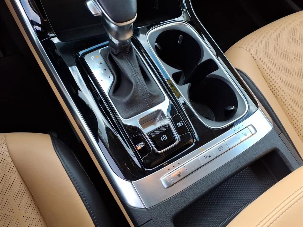 Used 2024 Kia Carnival EX image 27